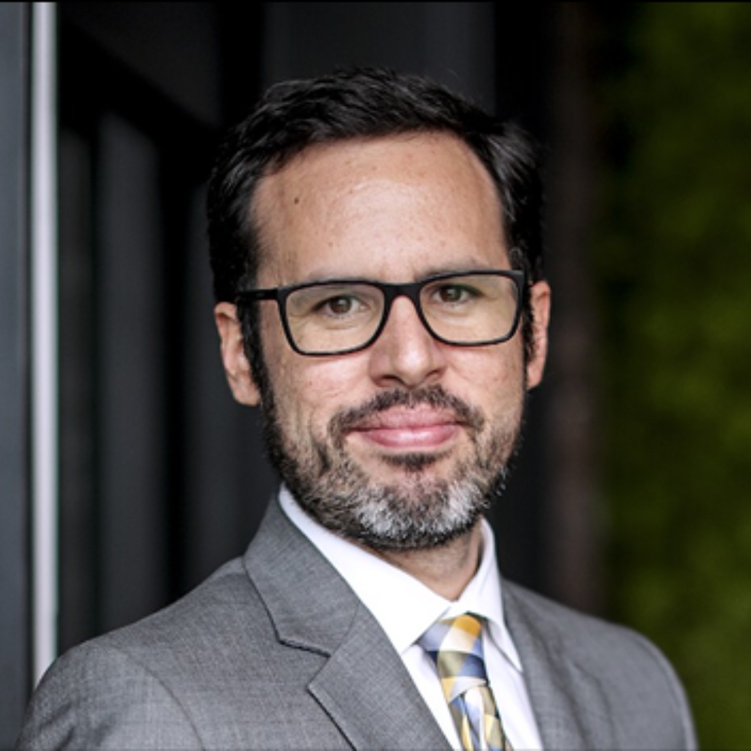 diego-macera-expositor